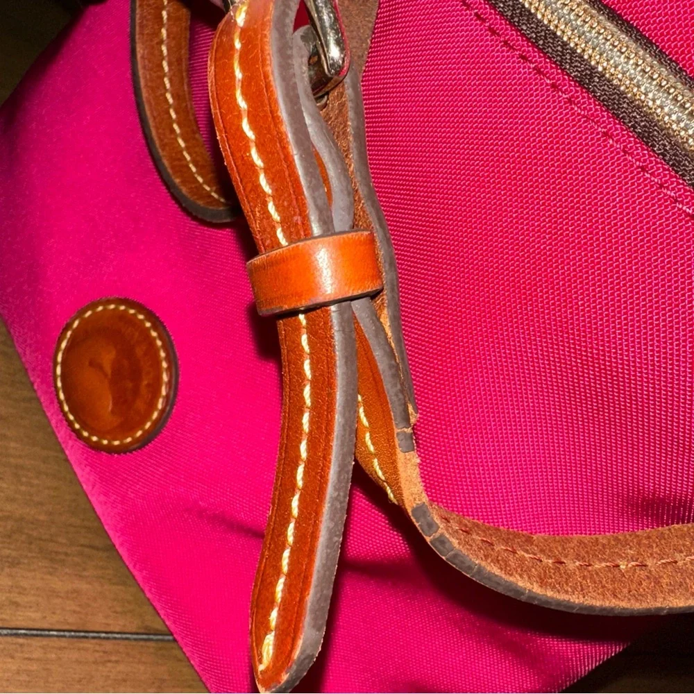 Dooney & Bourke Pink Nylon Crossbody Messenger Bag Pockets Brown Leather Straps - Picture 10 of 16